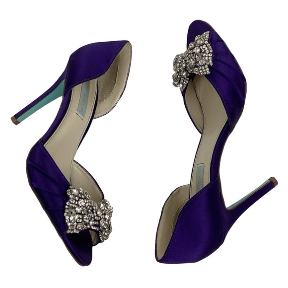 Betsey Johnson Gown Crystal Rhinestone Bow Stilettos Satin Purple - Picture 3 of 11